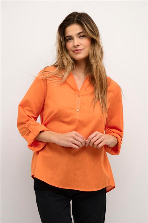 Se Kaffe Kamajse Blouse Kvinde Vermillion Orange Langærmede Bluser Str 38 - hos Magasin ved Magasin