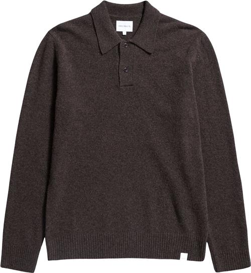 Se Norse Projects Norse Standard Merino Lambswool Polo Mand Heathland Brown Sweaters Str L Merino - hos Magasin ved Magasin