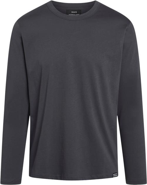 Se Mads Nørgaard - Copenhagen Organic Thor Tee LS Mand Dark Grey Langærmede T-shirts Str XS - Bomuld hos Magasin ved Magasin