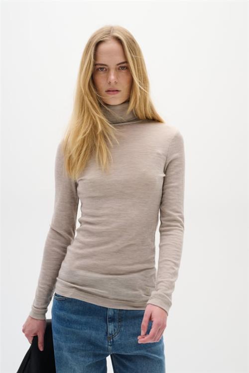 Se InWear Fangiw Rollneck Kvinde Oatmeal Melange Rullekraver Slim Fit Str XS - hos Magasin ved Magasin