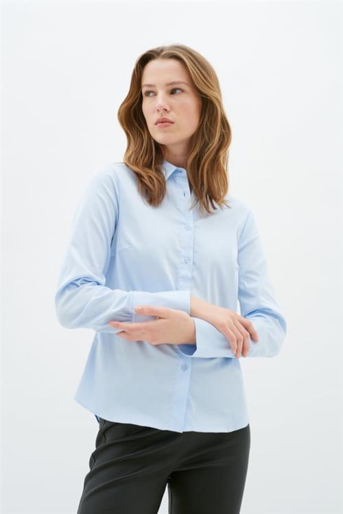 InWear Callyiw Shirt Kvinde Pastel Blue Langærmede Skjorter Regular Fit Str 42 - hos Magasin