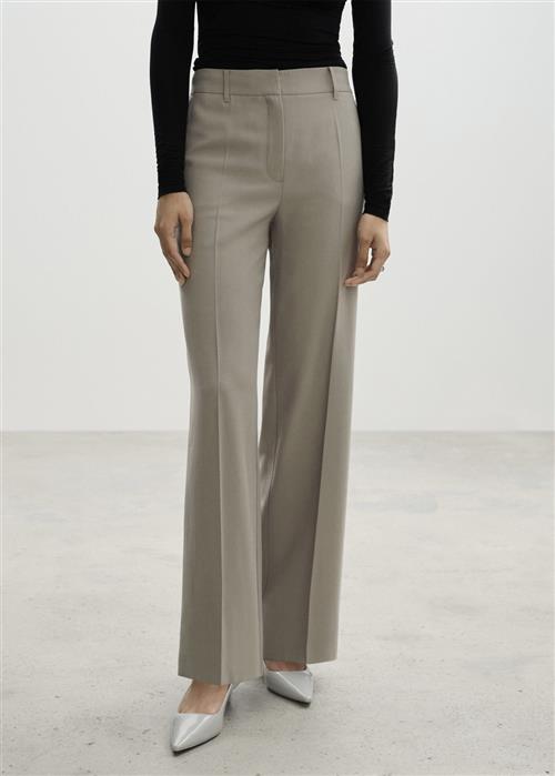 Se MANGO Wideleg Pleated Trousers Kvinde 92 Bukser Str 44 - hos Magasin ved Magasin