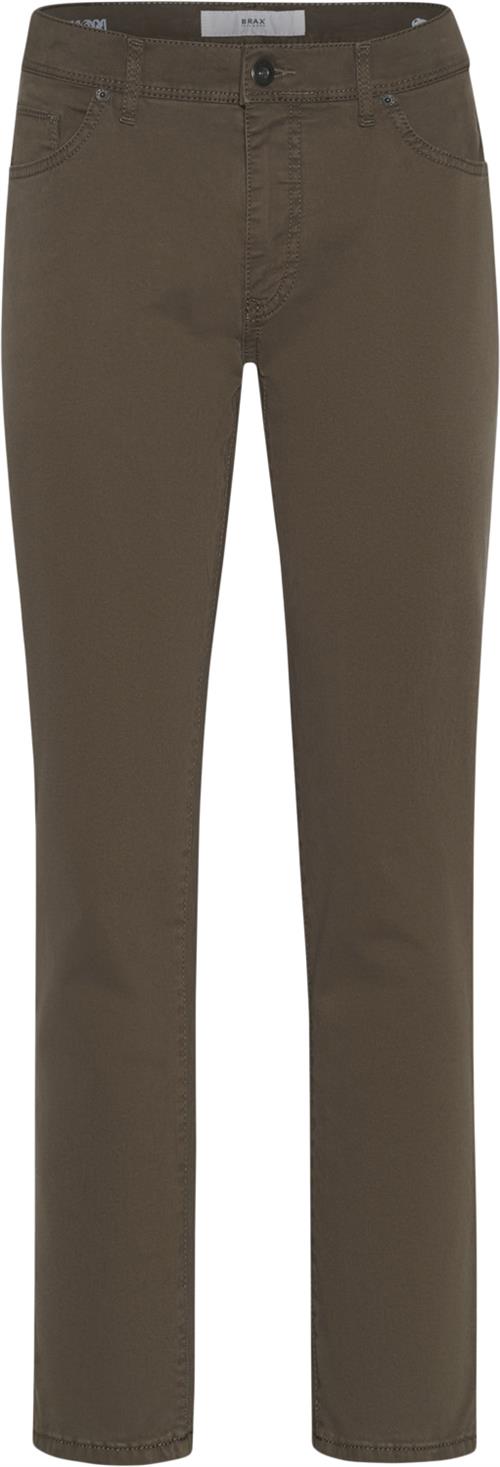 Se BRAX Style.Cadiz Mand 33 Khaki Chinos Str 34/30 - hos Magasin ved Magasin