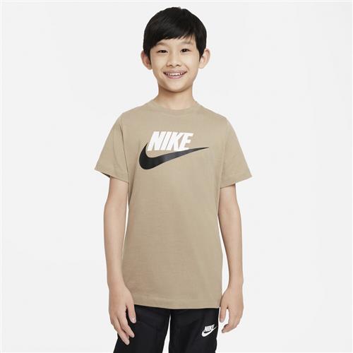 Se Nike Sportswear Futura Icon T Shirt 137-147 / M - T-shirts Bomuld hos Magasin ved Magasin