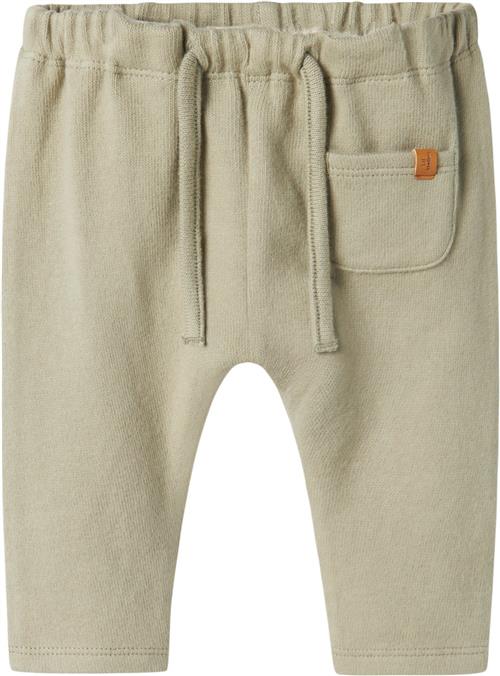 Lil' Atelier Nbmthoro Nreg Pant LIL Str 68 - Seagrass Bukser hos Magasin