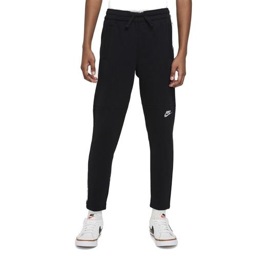 Se Nike Sportswear Bukser 137-147 / M - Træningsbukser hos Magasin ved Magasin