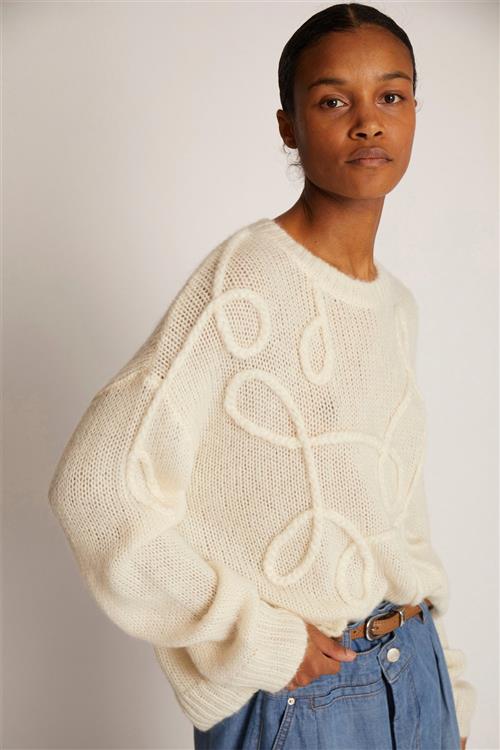 Se MUNTHE Tahlis Alpaca Blend Knit Kvinde Ivory Sweaters Str 40 - hos Magasin ved Magasin