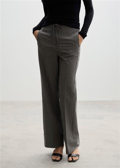 Se MANGO Chalkstripe Straight Trousers Kvinde 92 Bukser Str XS - hos Magasin ved Magasin