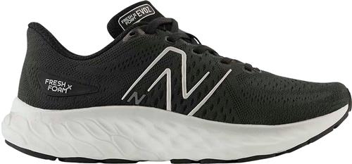 Se New Balance Evoz X Fresh Foam Løbesko Kvinde Sort Træningssko & Sneakers Str 40 - hos Magasin ved Magasin