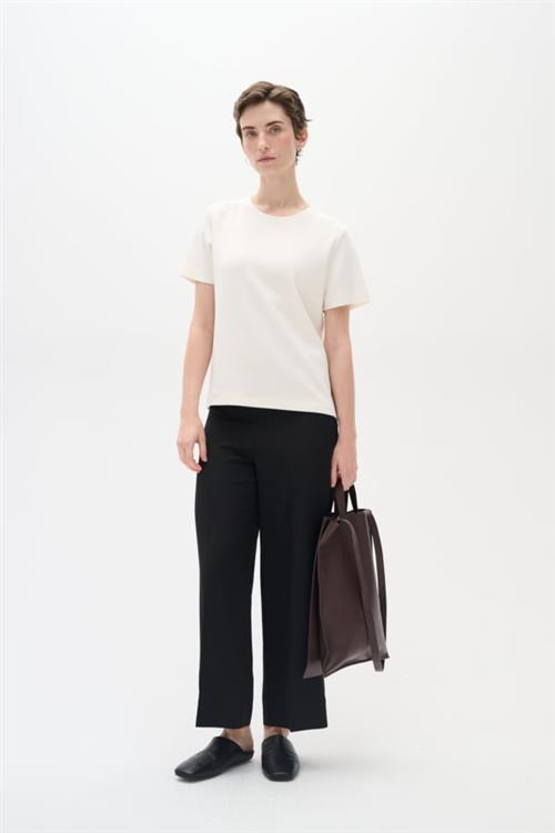 Se InWear Zhen Culotte Pant Kvinde Sort Bukser Med Lige Ben Regular Fit Str 40 - hos Magasin ved Magasin