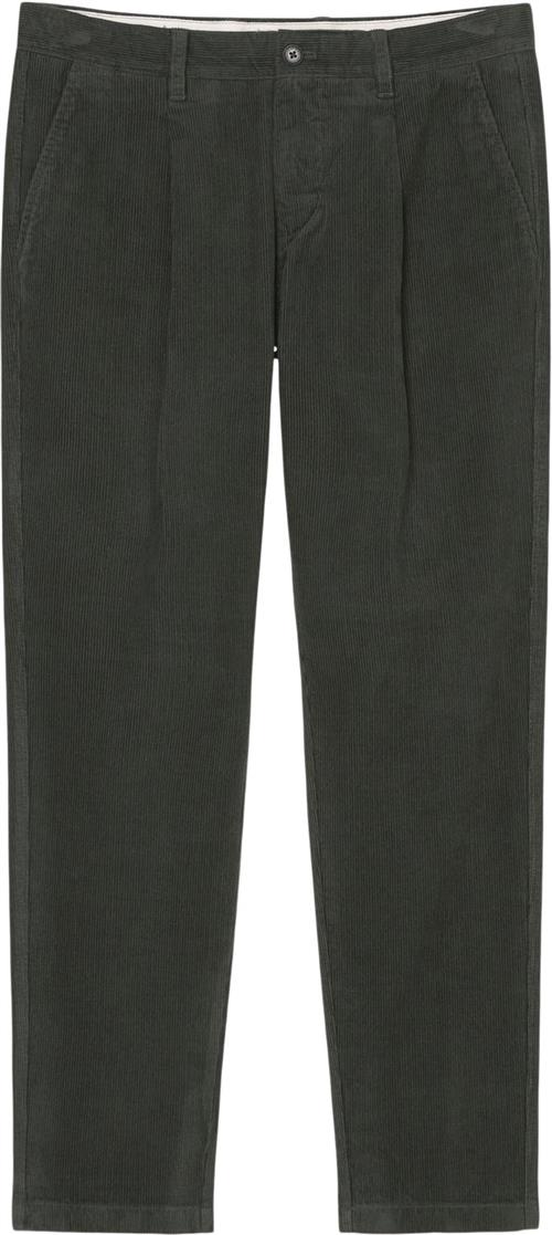 Se Marc O’Polo Osby Pleats Mand Broken Graphite Chinos Str 32 34 - hos Magasin ved Magasin