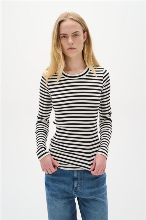 InWear Dagnaiw Striped Tshirt LS Kvinde Black / Whisper White Langærmede T-shirts Slim Fit Str S - hos Magasin