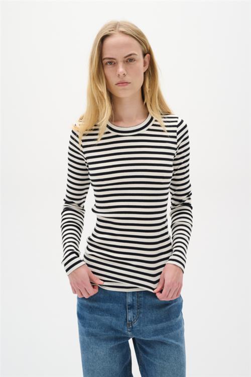 InWear Dagnaiw Striped Tshirt LS Kvinde Black / Whisper White Langærmede T-shirts Slim Fit Str M - hos Magasin