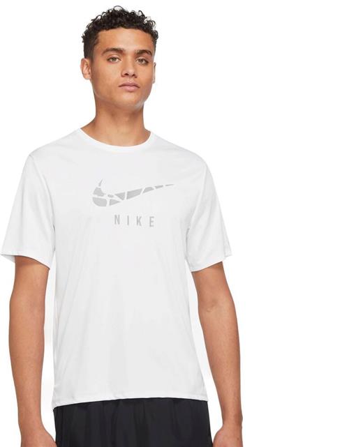 Se Nike Dri Fit Run Division T Shirt L - T-shirts hos Magasin ved Magasin