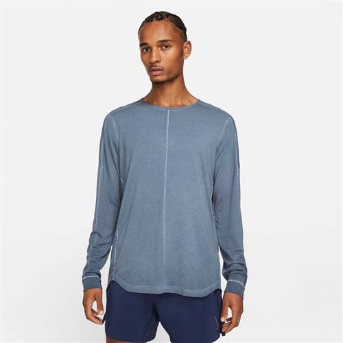 Se Nike Yoga Nomad Troje S - Sweatshirts hos Magasin ved Magasin