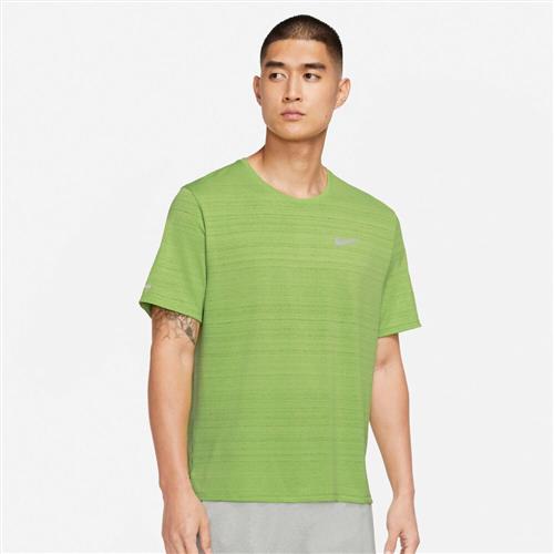 Se Nike Dri Fit Miler Lobe T Shirt M - T-shirts hos Magasin ved Magasin