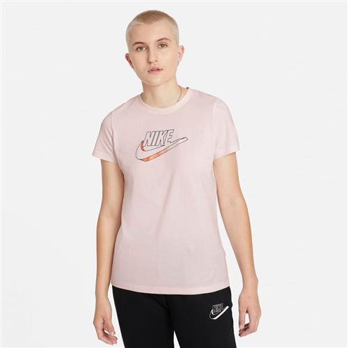 Se Nike Sportswear Tshirt XXL - Trænings T-shirts hos Magasin ved Magasin