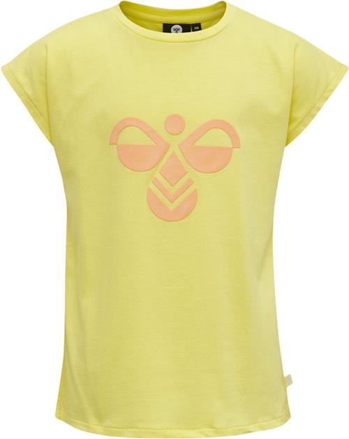 Se Hummel Sunshine Tshirt 122 - T-shirts hos Magasin ved Magasin