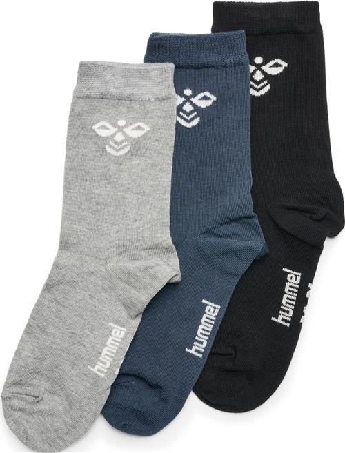 Hummel Sutton 3pack Sock Str 32-36 - Black/grey Melange/blue Nights Strømper hos Magasin