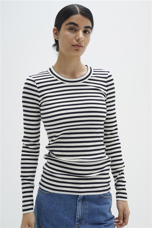 Se InWear Dagnaiw Striped Tshirt LS Kvinde Whisper White / Marine Blue Langærmede T-shirts Slim Fit Str S - hos Magasin ved Magasin