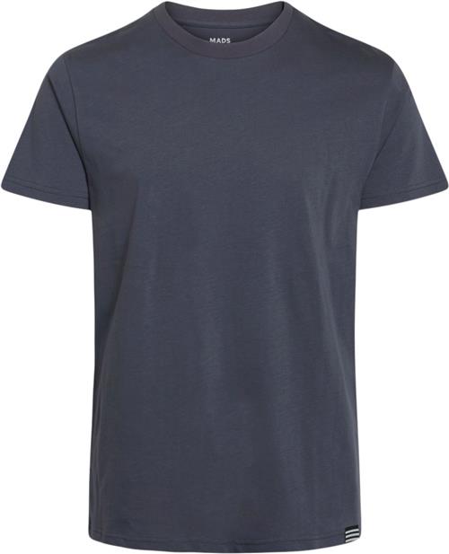 Se Mads Nørgaard - Copenhagen Organic Thor Tee Mand Dark Grey Kortærmede T-shirts Str L - hos Magasin ved Magasin