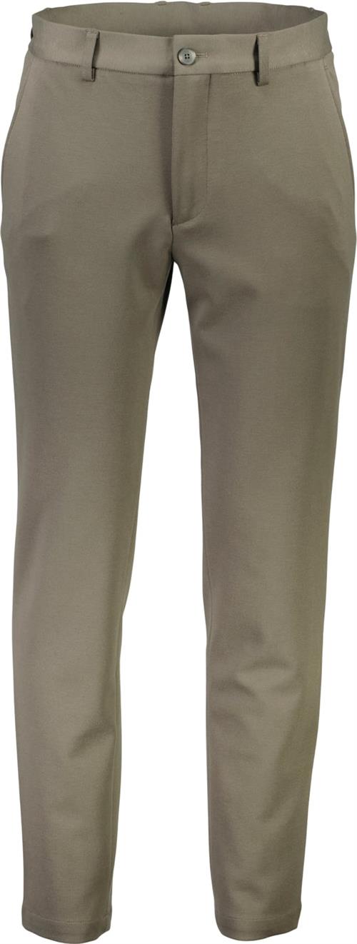 Se Lindbergh Superflex Pants Mand Grøn Habitbukser Str L - hos Magasin ved Magasin