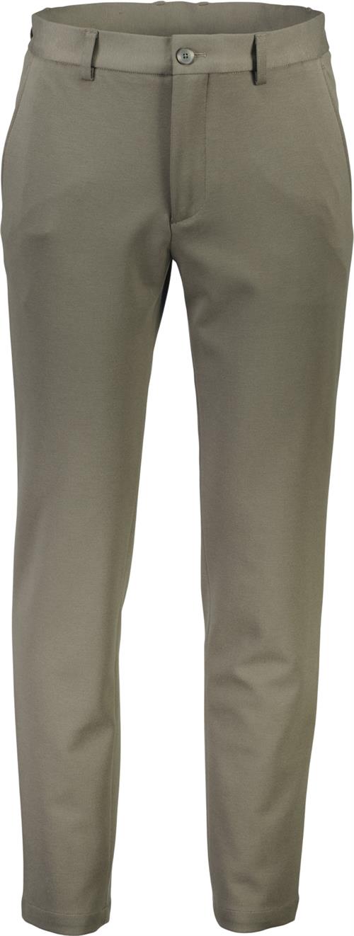 Se Lindbergh Superflex Pants Mand Grøn Habitbukser Str M - hos Magasin ved Magasin