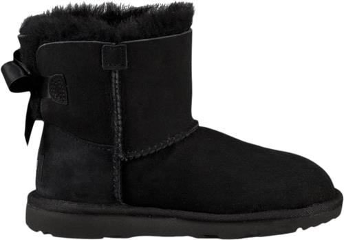 Se UGG K Mini Bailey Bow II Black Støvler Str 21 - hos Magasin ved Magasin