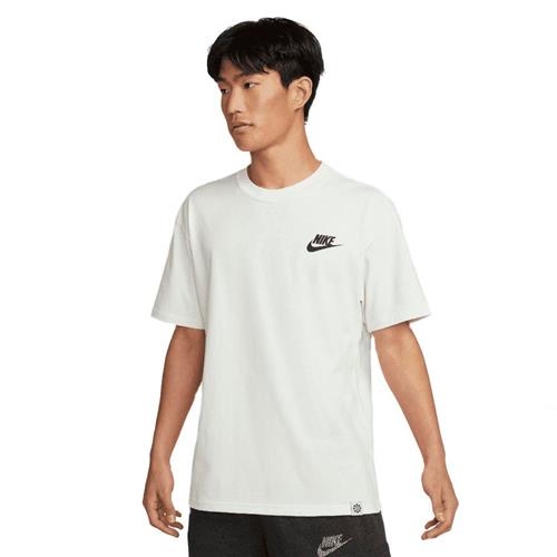 Se Nike Sportswear Tshirt M - T-shirts Bomuld hos Magasin ved Magasin