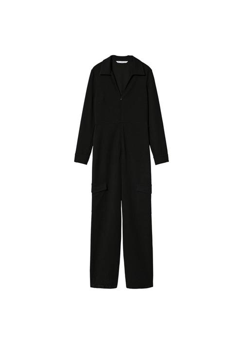 Se MANGO Jumpsuit  sort ved About You