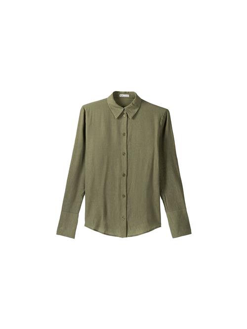 Se Bershka Bluse  khaki ved About You