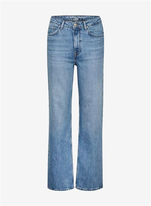 Se My Essential Wardrobe 35 The Louis High Wide Y Medium Blue Retro Wash ved Number Nine