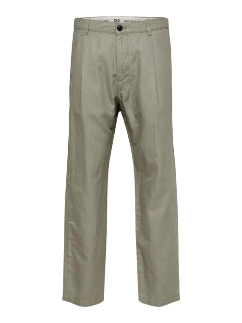 Se SELECTED HOMME Bukser med lægfolder 'Jones'  khaki ved About You