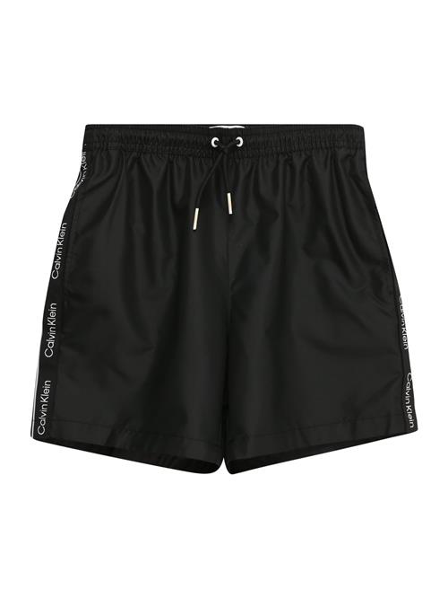 Calvin Klein Swimwear Badeshorts  sort / hvid