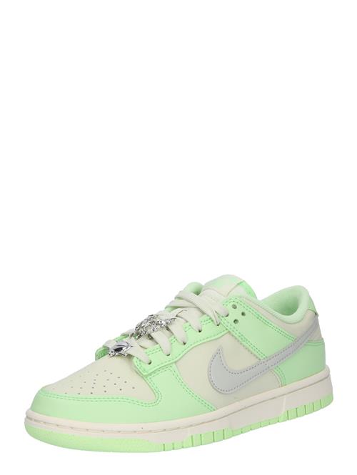 Se Nike Sportswear Sneaker low 'DUNK'  lysegrå / lysegrøn / offwhite ved About You