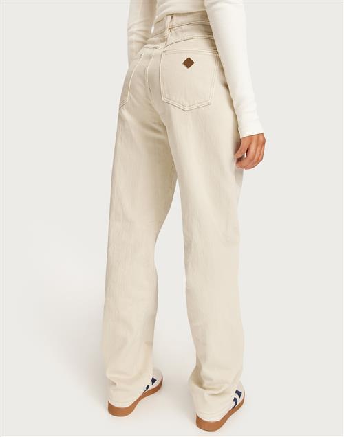 Se Abrand Jeans - Beige - 95 Mid Straight Tall Natural ved Nelly