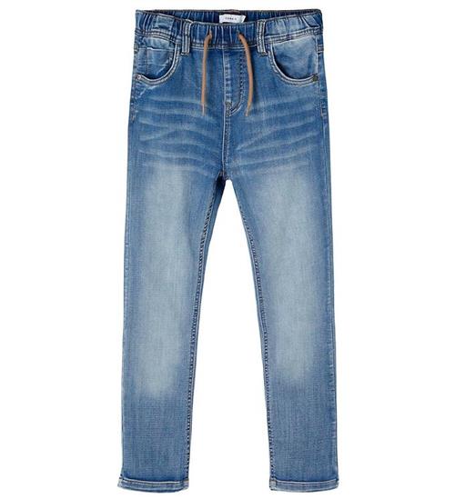 Se Name It Jeans - Noos - NkmRobin - Light Blue Denim ved KidsWorld