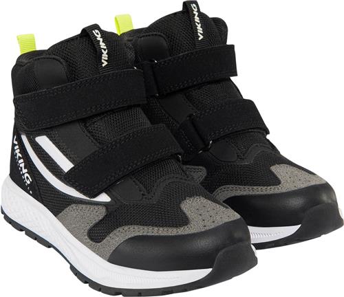 Se Viking Century Mid WP 2V Black/lime Sneakers Str 33 - hos Magasin ved Magasin