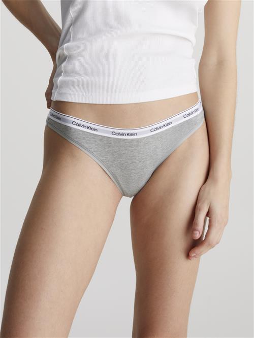 Se Calvin Klein Thong G-strenge Str 2XL - hos Magasin ved Magasin