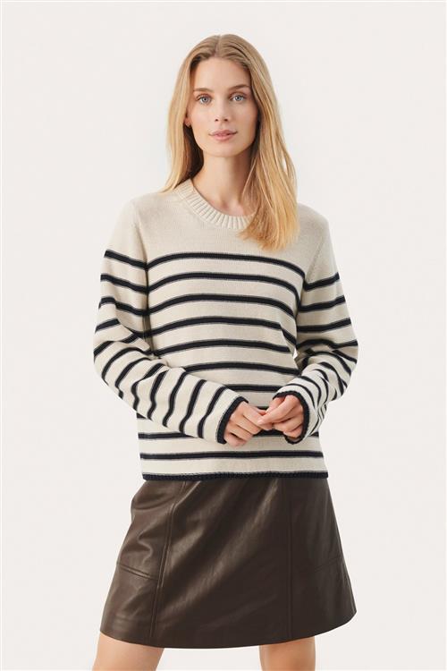 Se Part Two Carolynpw PU Kvinde Dark Navy Stripe Sweaters Str L - hos Magasin ved Magasin