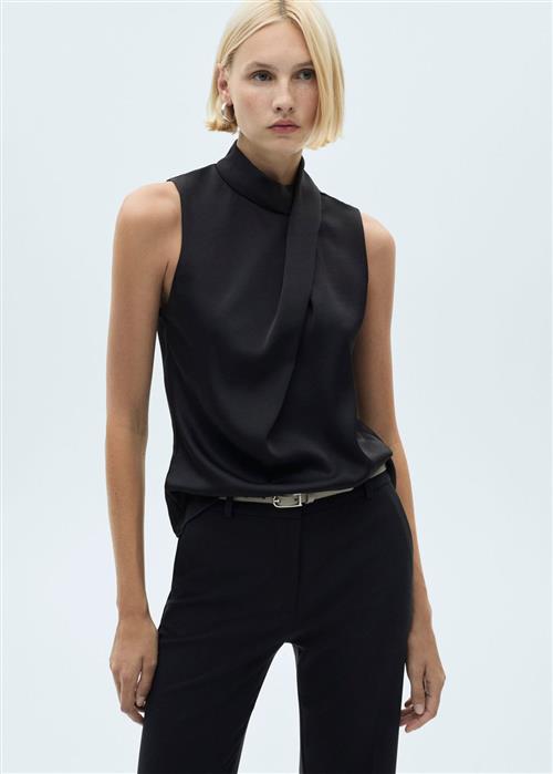 Se MANGO Blouse .- Drapysin Kvinde Black Langærmede Bluser Slim Fit Str S - hos Magasin ved Magasin