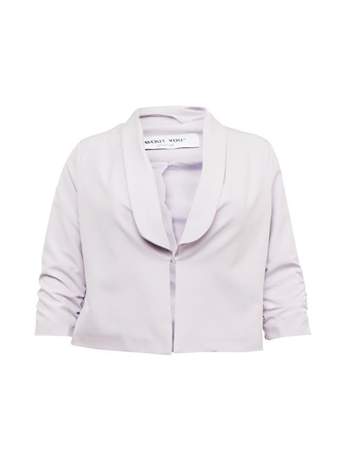 Se ABOUT YOU Curvy Blazer 'Fina'  lilla ved About You