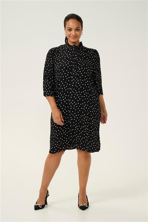 Kaffe Curve Kcvilna Ami Shirt Dress Kvinde Black/white Dot Midi Kjoler Str 44 - Viskose hos Magasin