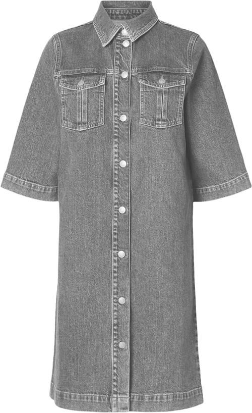 Selected Femme Slfkaya SS Midi Denim Dress Kvinde Grå Korte Kjoler Str 36 Denim - hos Magasin