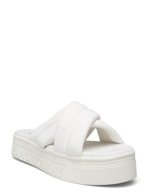 Se Tommy Hilfiger Tjw Lettering Flatform Sandal Tommy Hilfiger White ved Booztlet