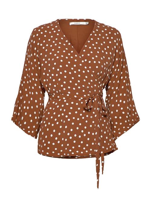 Se Gestuz Janikagz Wrap Blouse Gestuz Brown ved Booztlet