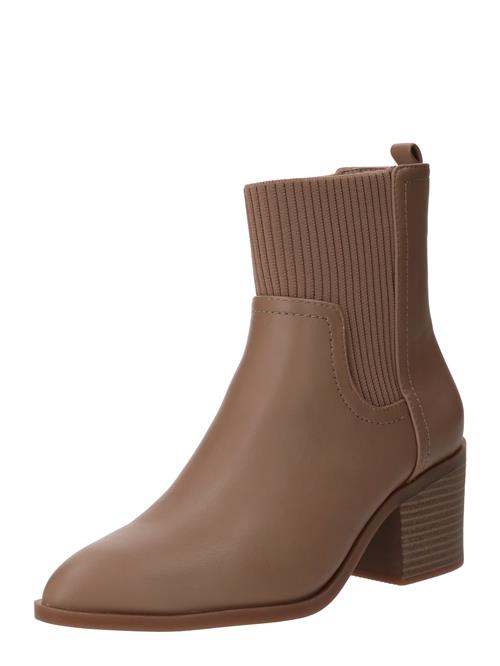 Se CALL IT SPRING Chelsea Boots 'CHARLIIZE'  lysebrun ved About You