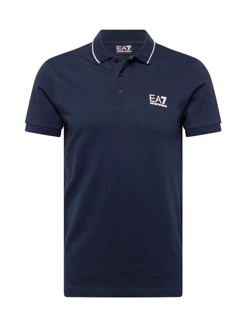 Se EA7 Emporio Armani Bluser & t-shirts  navy / hvid ved About You