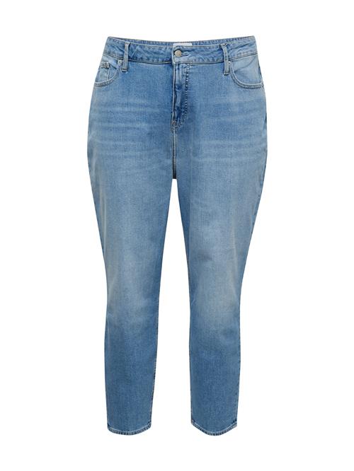 Se Calvin Klein Jeans Curve Jeans 'MOM Jeans PLUS'  lyseblå ved About You