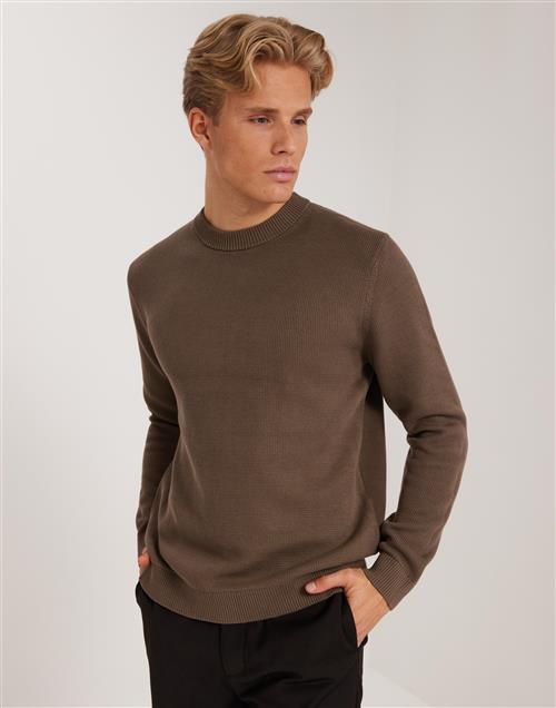 Selected Homme Slhdane Ls Knit Structure Crew Neck Striktrøjer Brun